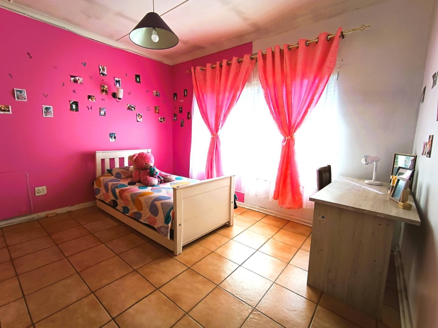 3 Bedroom Property for Sale in Uitsig Free State